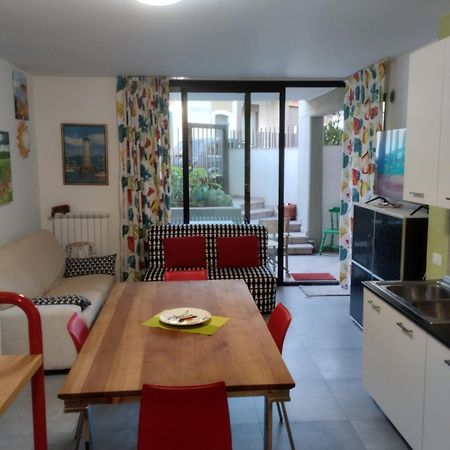Cavalluccio Marino Apartment Aci Castello Extérieur photo